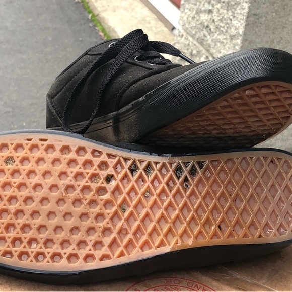 Vans (721356) Men's Black Skateboarding Shoes Sneakers Size 9.5 - Picture 7 of 10